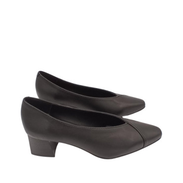 SALÓN TACÓN MEDIO NEGRO