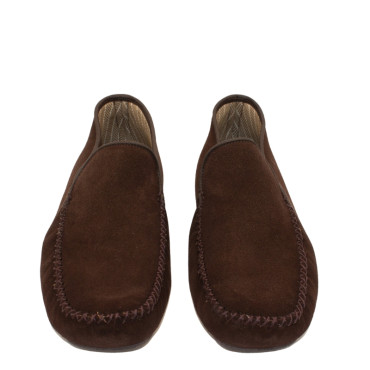 ZAPATILLA CERRADA SERRAJE MARRON