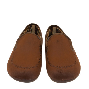 ZAPATILLA CERRADA ANTELINA MARRON