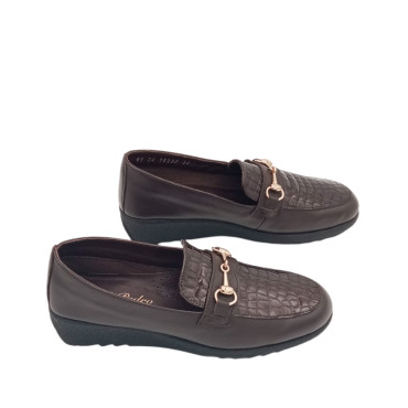 MOCASIN CUÑA BAJA PALA GRABADA MARRON