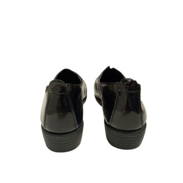 ZAPATO CON CUÑA CHAROL NEGRO