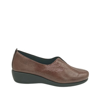 ZAPATO CON CUÑA CHAROL MARRÓN