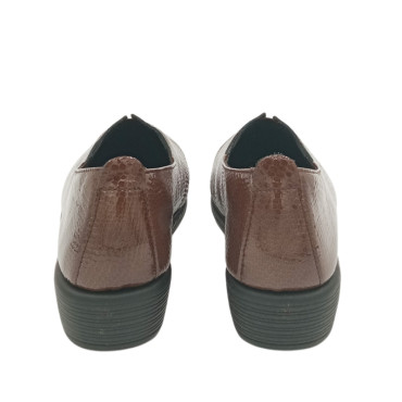 ZAPATO CON CUÑA CHAROL MARRÓN