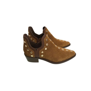 BOTIN TACHUELAS ANTE CUERO