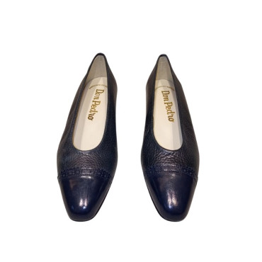 SALON CUÑA PIEL Y PUNTA CHAROL MARINO