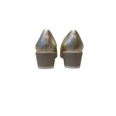 SALÓN CUÑA ESCOTE EN PICO ORO