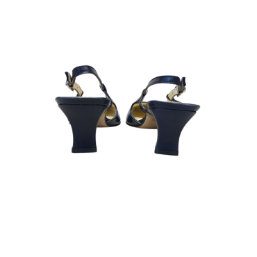 SALON ABIERTO DE TALON MARINO TACON CARRETE