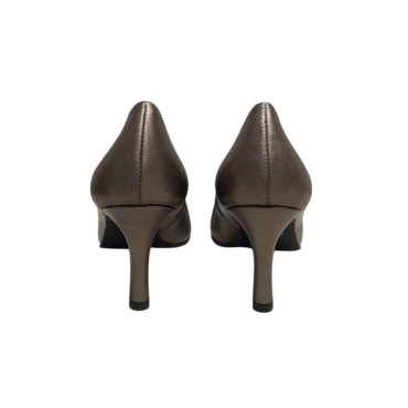 SALÓN DE TACÓN PLATA VIEJA