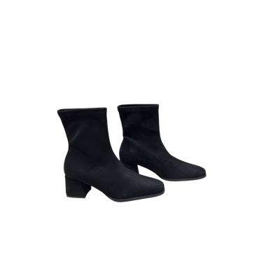 BOTÍN DE ANTE ELÁSTICO CON TACÓN MEDIO NEGRO