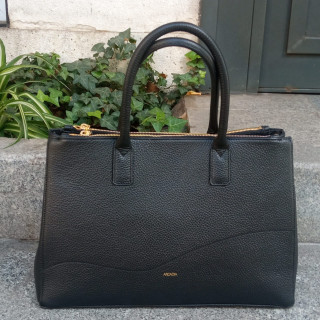 TOTE PIEL LABRADA NEGRO