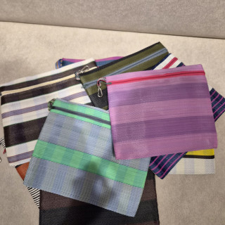 CARTERA POUCHES GRANDE MULTICOLORES