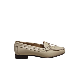 MOCASÍN CON LAZO BEIGE