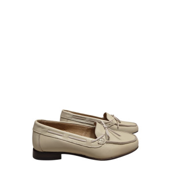 MOCASÍN CON LAZO BEIGE
