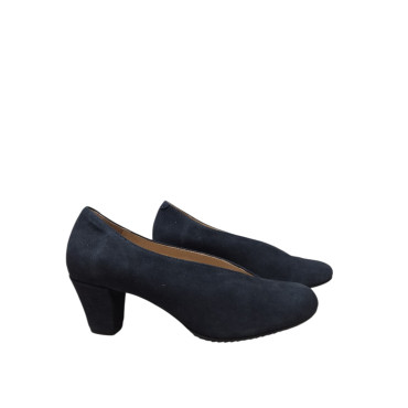 ZAPATO DE TACÓN CERRADO DE LADOS ANTE AZUL
