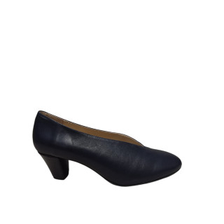 ZAPATO DE TACÓN CERRADO DE LADOS PIEL AZUL