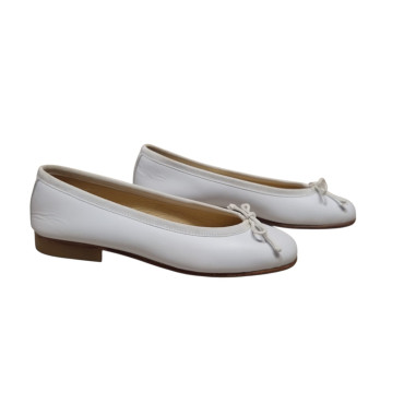 BAILARINA BLANCA