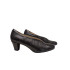 ZAPATO DE TACÓN CERRADO DE LADOS CHAROL GRIS