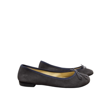 BAILARINA LOLA ANTE GRIS