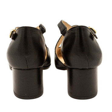 ZAPATO CON TIRAS CRUZADAS NEGRO