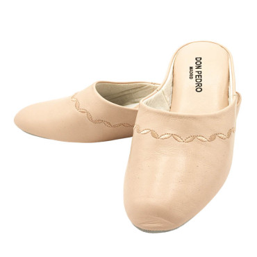 ZAPATILLA CHINELA ADORNO BORDADO ROSA