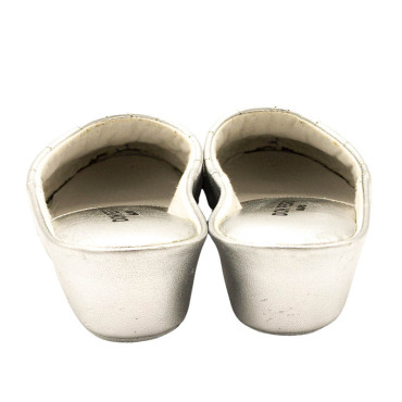 ZAPATILLA CHINELA PIEL PLATA