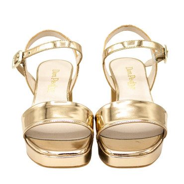 SANDALIA PLATAFORMA METALIZADA ORO