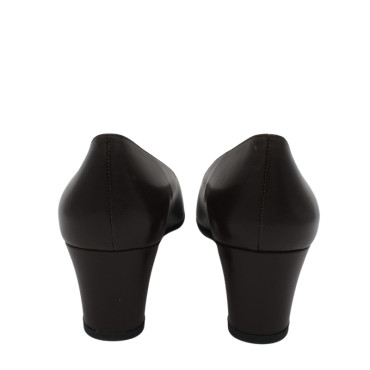 SALON LISO ESCOTE PICO PIEL MARRON