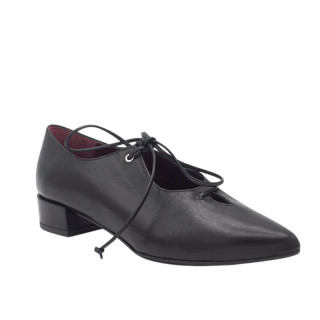 SALON CERRADO CON LAZADA NEGRO