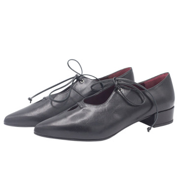 SALON CERRADO CON LAZADA NEGRO