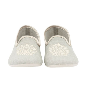 ZAPATILLA CERRADA KAKI