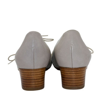 ZAPATO DE CORDONES SIN LENGÜETA TOPO